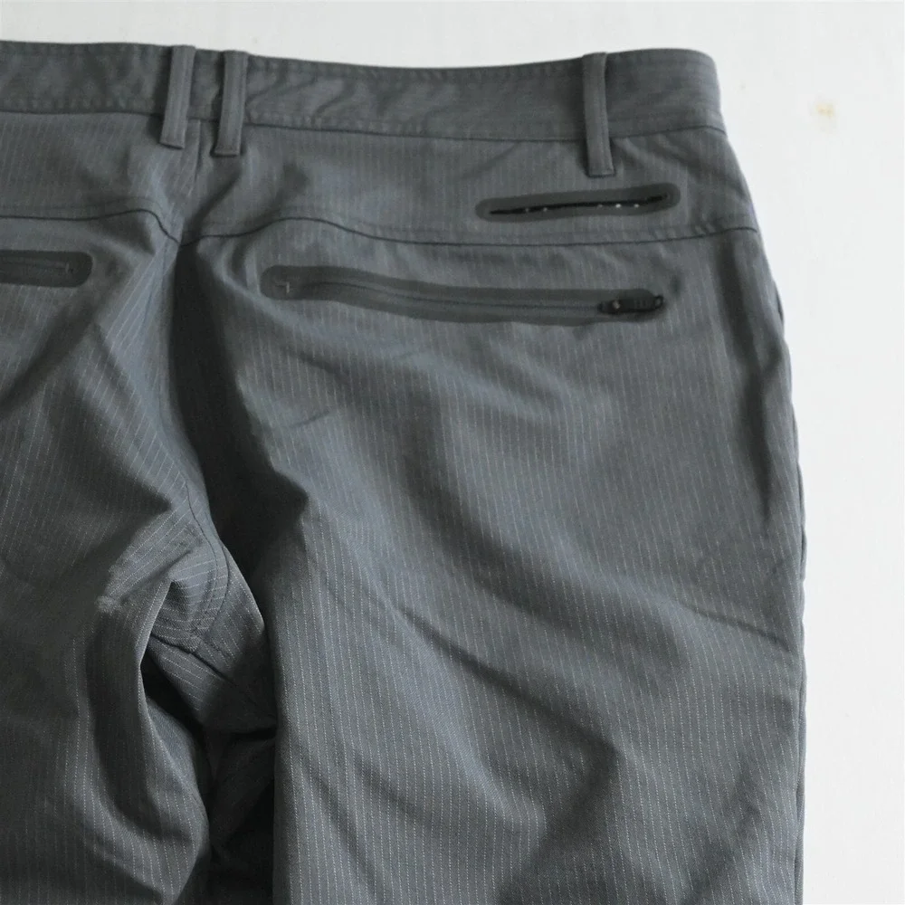 Lululemon 36x32 Gray Stripe‎ Zip Pocket Commuter Mens Pants